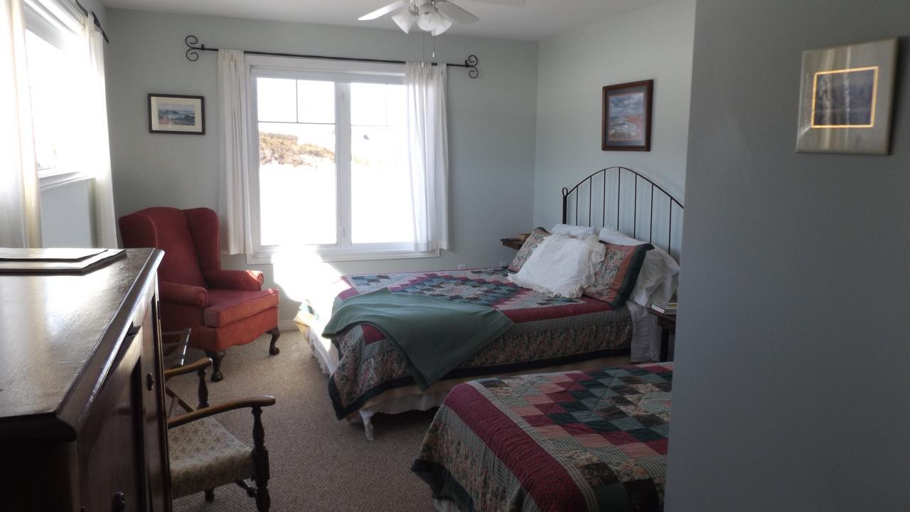 Johnson Shore Inn Harmony Junction Room photo